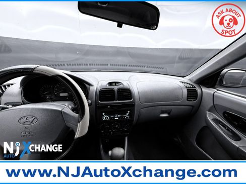 Used 2005 Hyundai Accent GT FWD image 20
