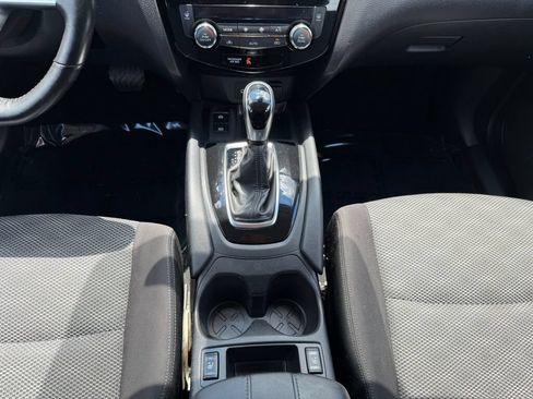 Used 2019 Nissan Rogue Sport SV w/ Technology Package AWD/4WD image 20