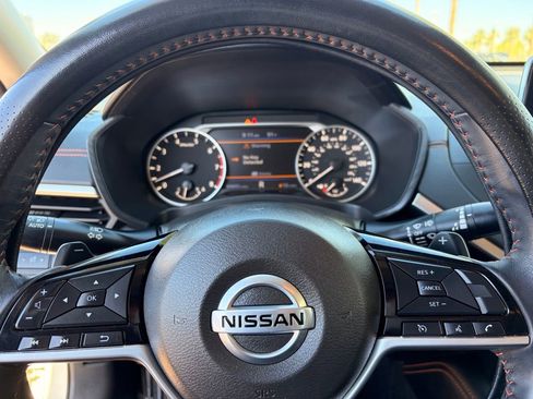 Used 2020 Nissan Altima 2.5 SR FWD image 29