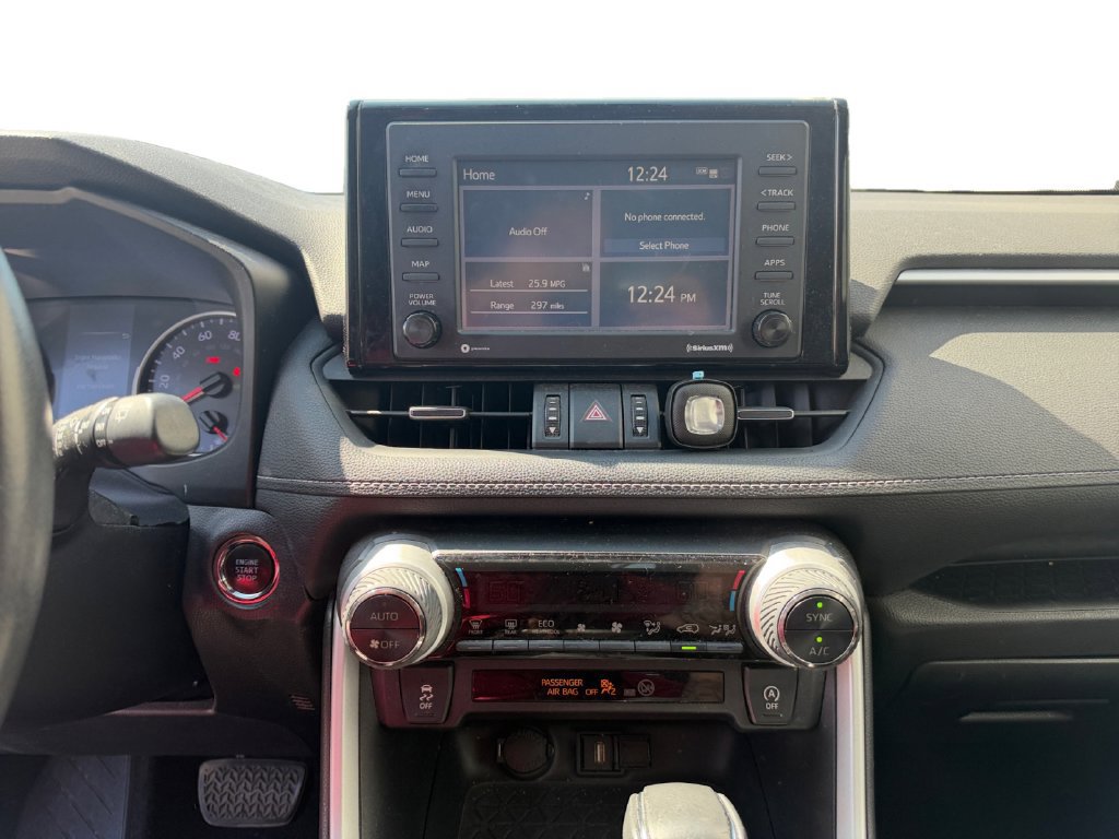 Used 2020 Toyota RAV4 XLE Premium FWD image 12
