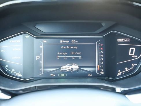 Used 2022 Kia Niro LXS w/ Digital Cluster Package image 23