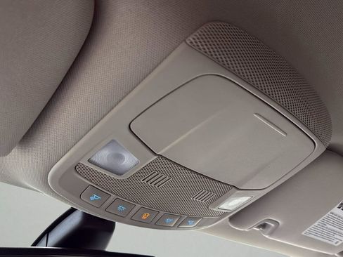 Used 2019 Ford Fusion SE image 23