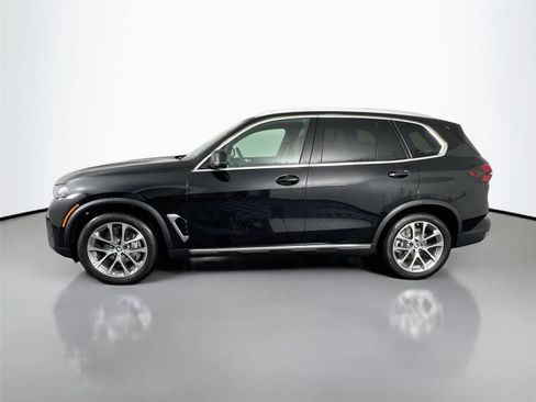 New 2026 BMW X5 xDrive40i image 3
