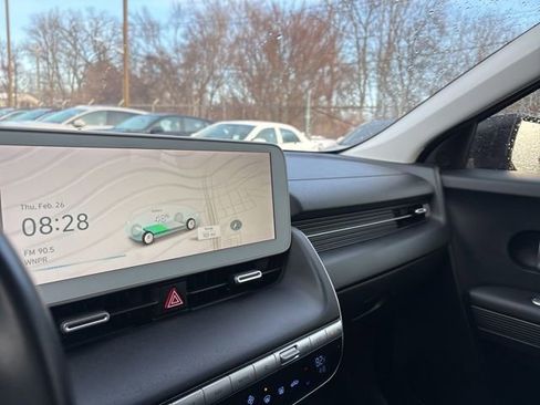 Used 2022 Hyundai Ioniq 5 SE image 18