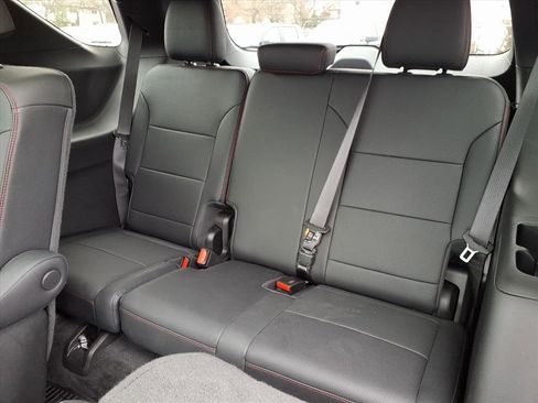 Used 2024 Chevrolet Traverse RS w/ LPO, Floor Liner Package image 14