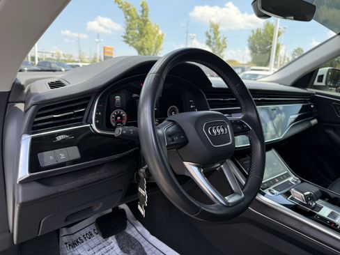 Used 2023 Audi Q8 Premium w/ Convenience Package AWD/4WD image 14