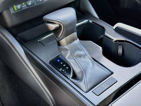 Used 2025 Lexus ES 350 w/ Premium Package FWD image 28