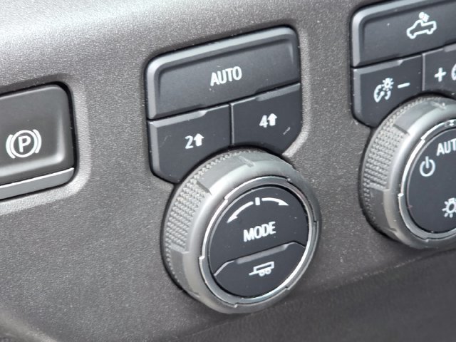 Used 2022 Chevrolet Silverado 1500 LT AWD/4WD image 15