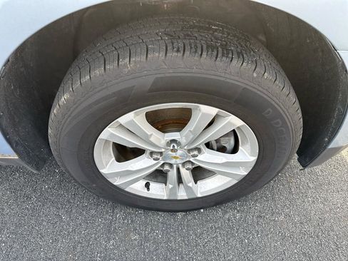 Used 2015 Chevrolet Equinox LS image 28