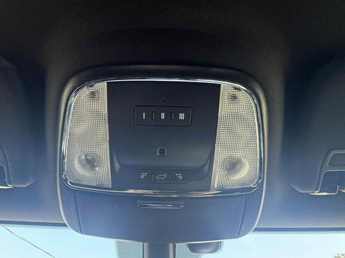 Used 2020 Jeep Grand Cherokee Altitude image 24