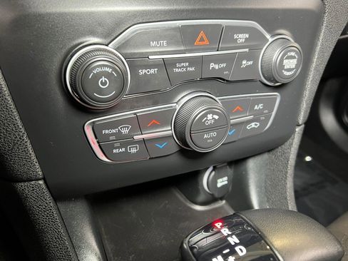Certified 2023 Dodge Charger SXT image 33