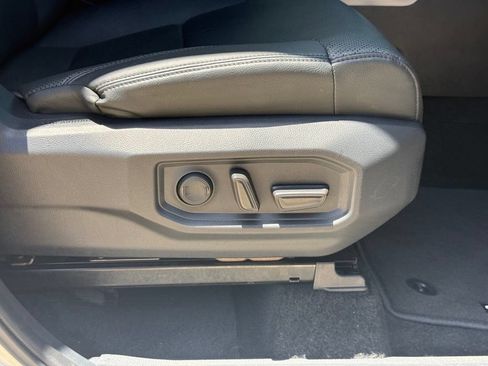 Used 2025 Toyota Sequoia SR5 w/ SR5 Premium Package AWD/4WD image 26