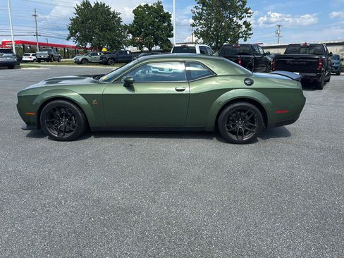 Used 2022 Dodge Challenger R/T Scat Pack RWD image 2
