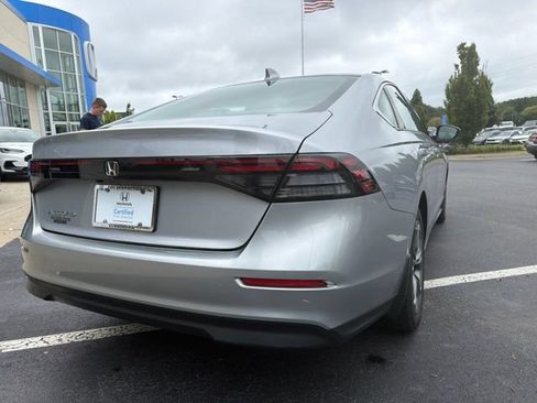 Used 2023 Honda Accord EX image 6