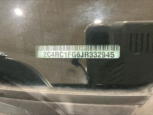 Used 2018 Chrysler Pacifica Touring Plus image 36