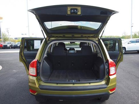 Used 2012 Jeep Compass Latitude AWD/4WD image 5