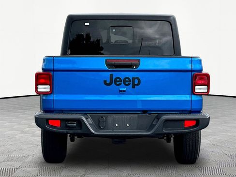 Used 2022 Jeep Gladiator Sport AWD/4WD image 5