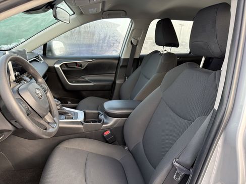 Used 2023 Toyota RAV4 LE image 10