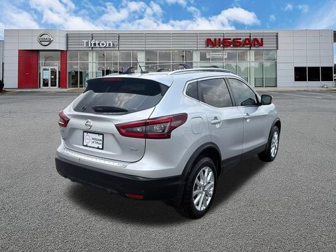 Used 2020 Nissan Rogue Sport SV FWD image 7