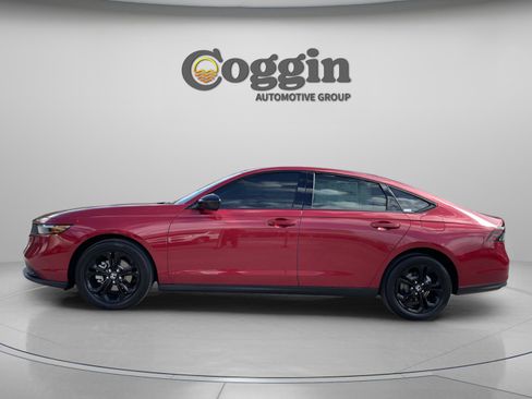 New 2025 Honda Accord SE image 3