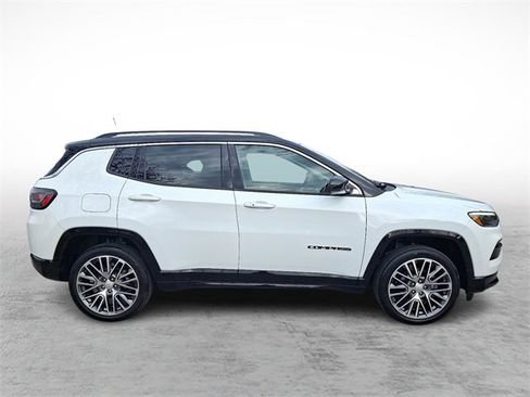 Used 2022 Jeep Compass Limited w/ Elite Group image 7