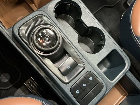 Used 2023 Ford Maverick Lariat w/ Lariat Luxury Package image 24