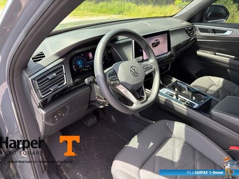 Used 2024 Volkswagen Atlas Cross Sport SE FWD image 14