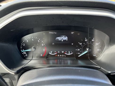 Used 2020 Ford Escape SE image 12