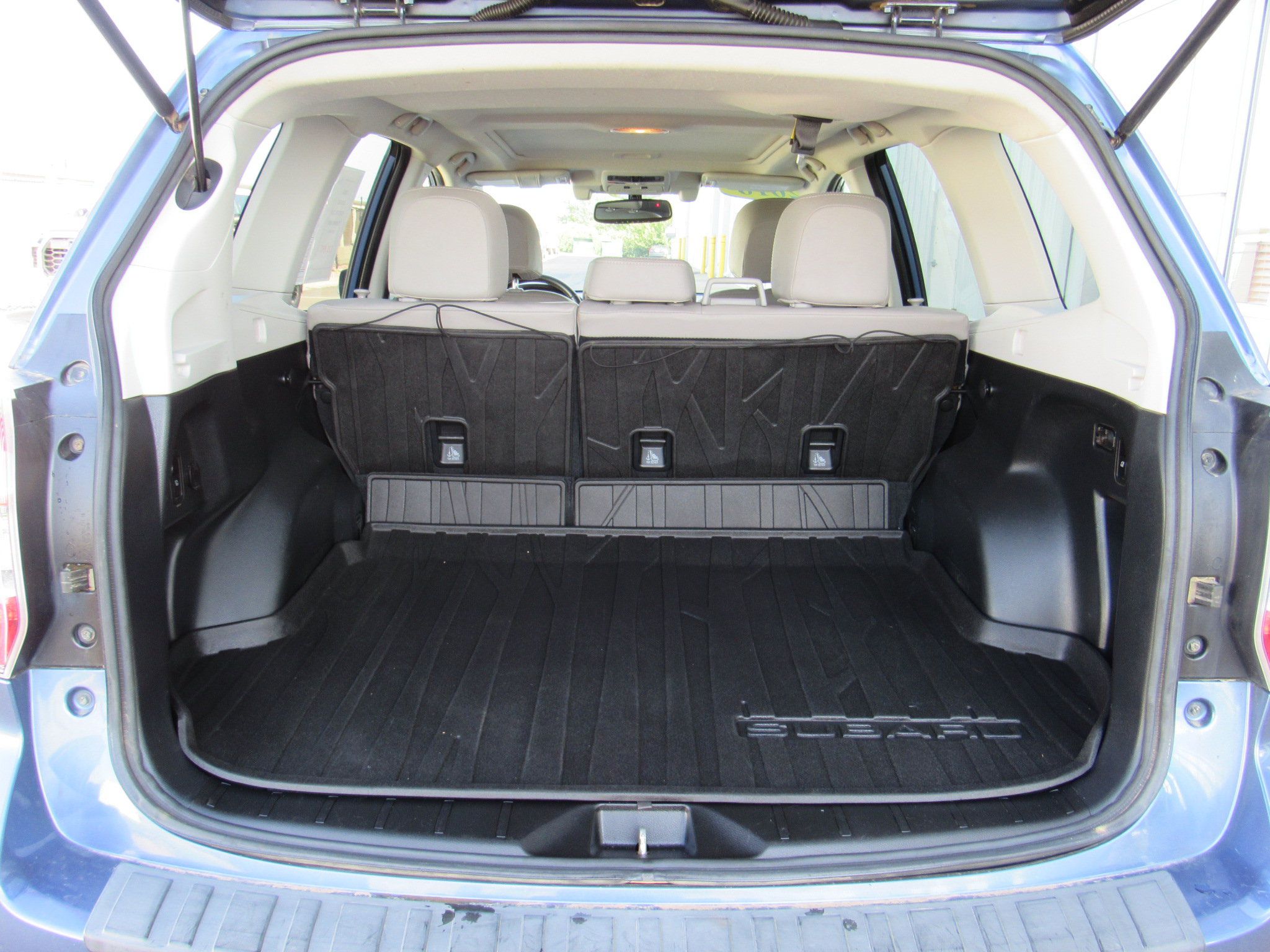 Used 2016 Subaru Forester 2.5i Touring w/ Eyesight & Navigation System AWD/4WD image 44