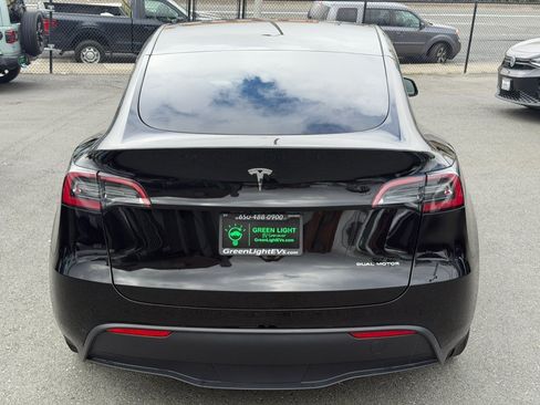 Used 2023 Tesla Model Y Long Range AWD/4WD image 6