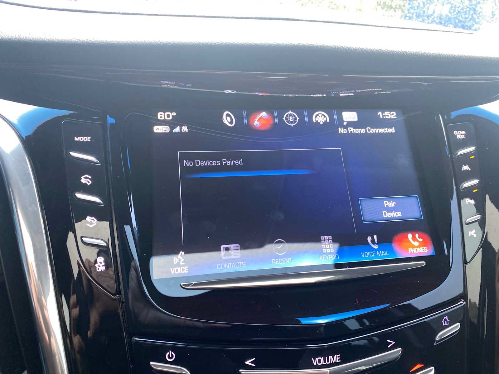 Used 2017 Cadillac Escalade Luxury AWD/4WD image 22