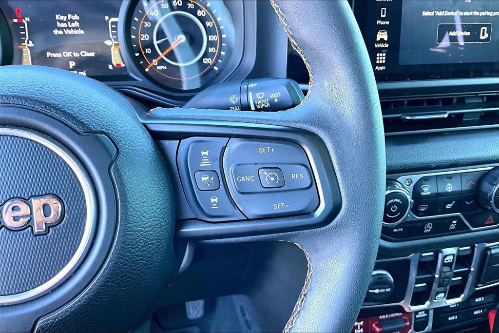 Used 2024 Jeep Gladiator Sport AWD/4WD image 15