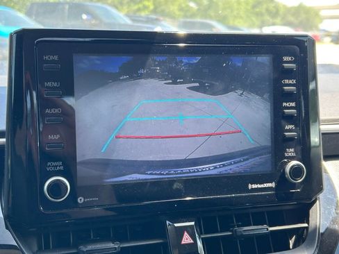 Used 2022 Toyota Corolla LE FWD image 28