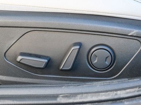 New 2026 Hyundai Elantra Limited image 23