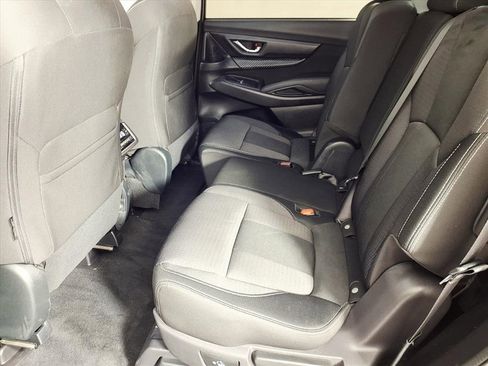 Certified 2023 Subaru Ascent Premium image 8