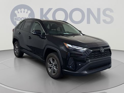 Used 2024 Toyota RAV4 XLE w/ Weather Package AWD/4WD image 10