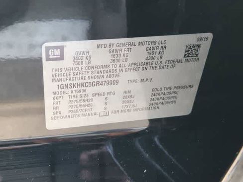 Used 2016 Chevrolet Suburban LT w/ Luxury Package image 21