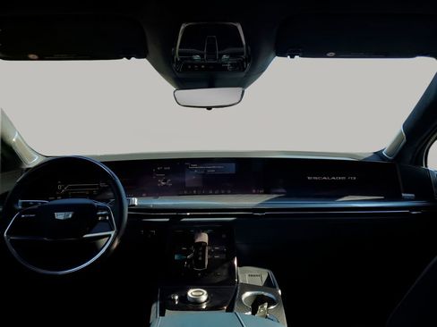 New 2025 Cadillac Escalade IQ Sport 2 image 23