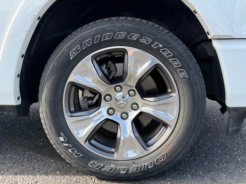 Used 2022 RAM 1500 Laramie w/ Sport Appearance Package image 9