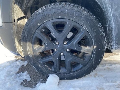 Used 2017 Jeep Renegade Altitude image 7