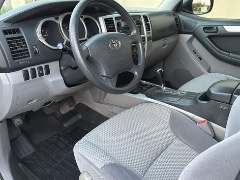 Used 2005 Toyota 4Runner SR5 image 10