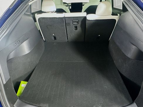 Used 2022 Tesla Model Y Long Range image 25