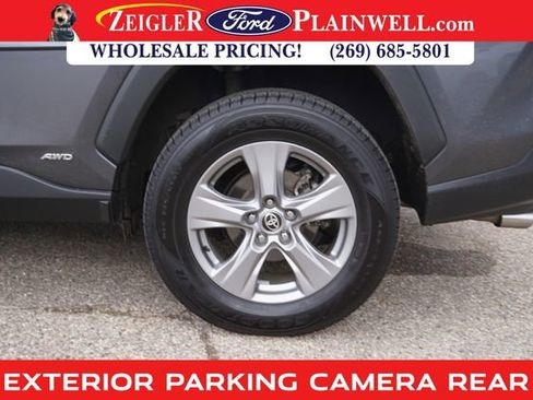 Used 2022 Toyota RAV4 XLE image 9