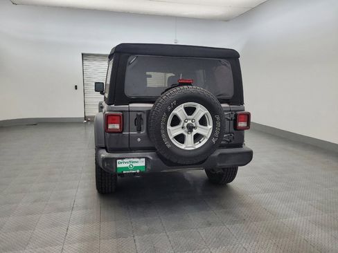 Used 2018 Jeep Wrangler Unlimited Sport S AWD/4WD image 6