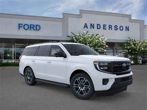 New 2025 Ford Expedition Active image 7