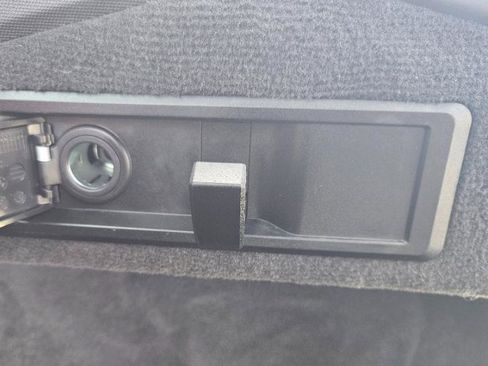 Used 2023 BMW i4 eDrive40 w/ M Sport Package image 84