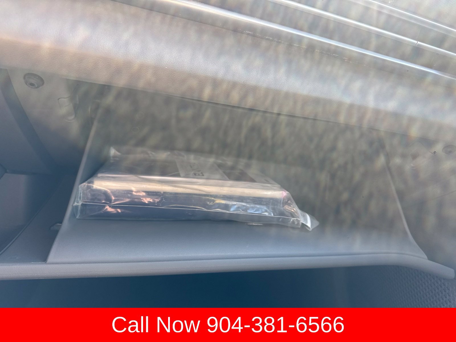 Used 2025 Hyundai Elantra SEL FWD image 34