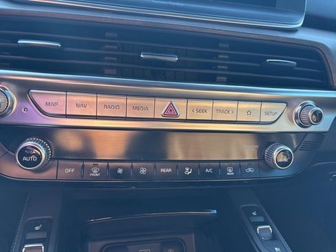 Used 2021 Kia Telluride SX w/ SX Prestige Package image 11