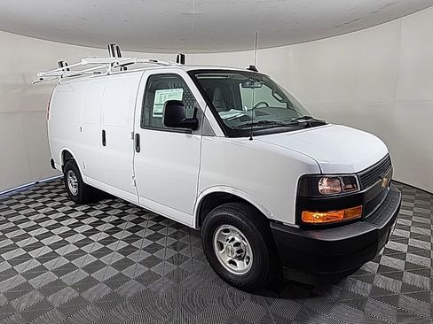 New 2025 Chevrolet Express 3500 w/ Driver Convenience Package image 1