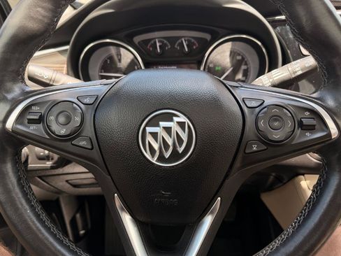 Used 2019 Buick Envision Essence FWD image 11